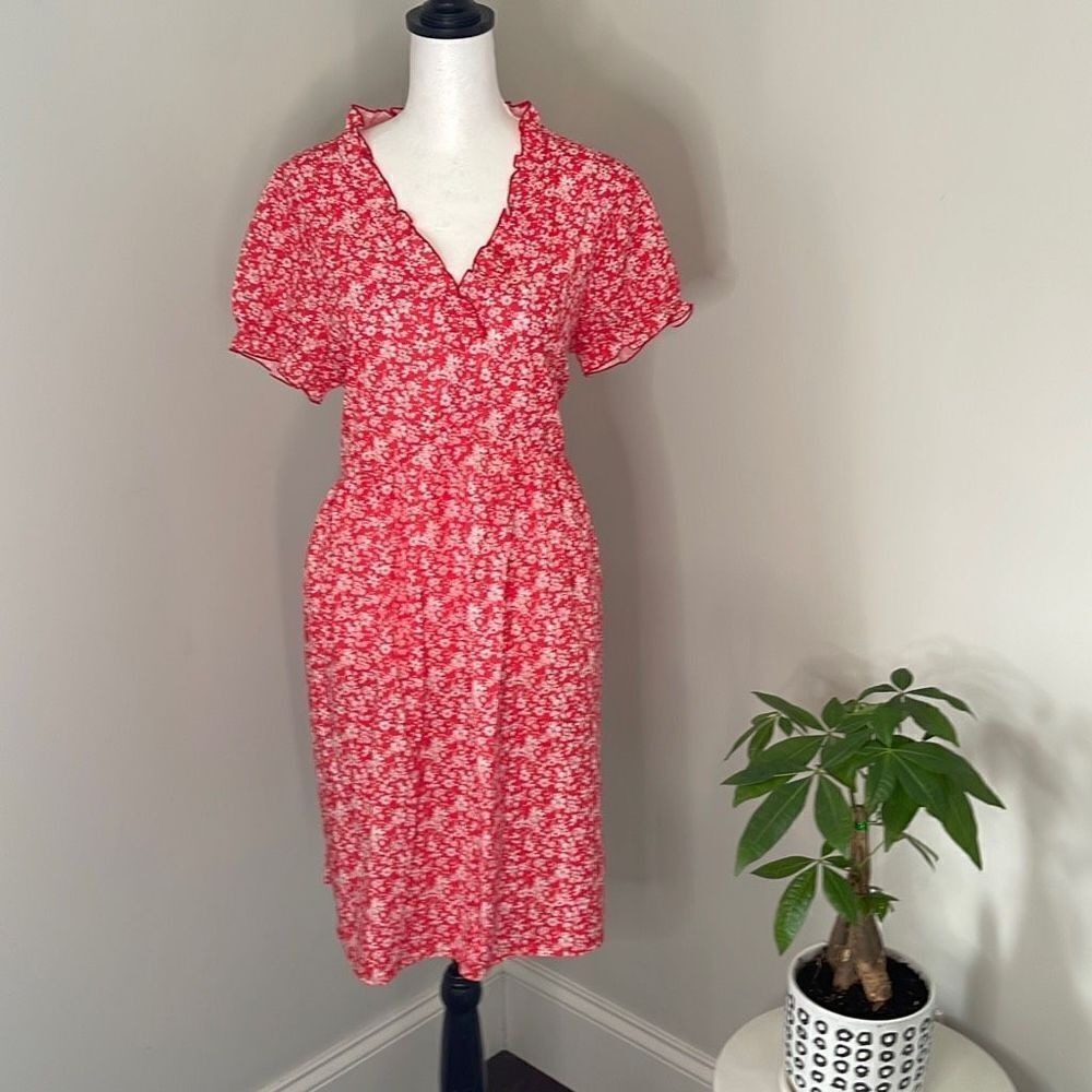 NWT Made With Love ❤️Baby Doll Dress. Size Large.‎ Floral